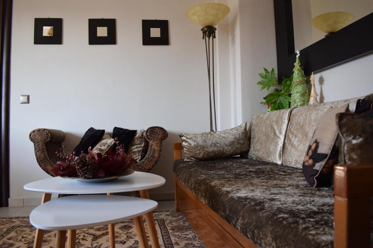 Five Stars In Trikala Apartment Ngoại thất bức ảnh
